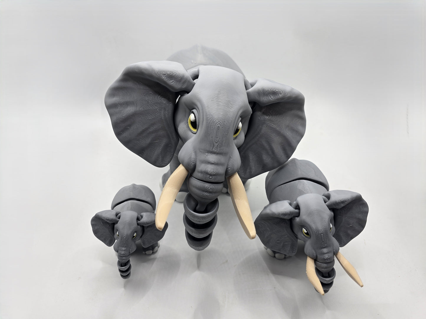 Elephants - No Hands 3d