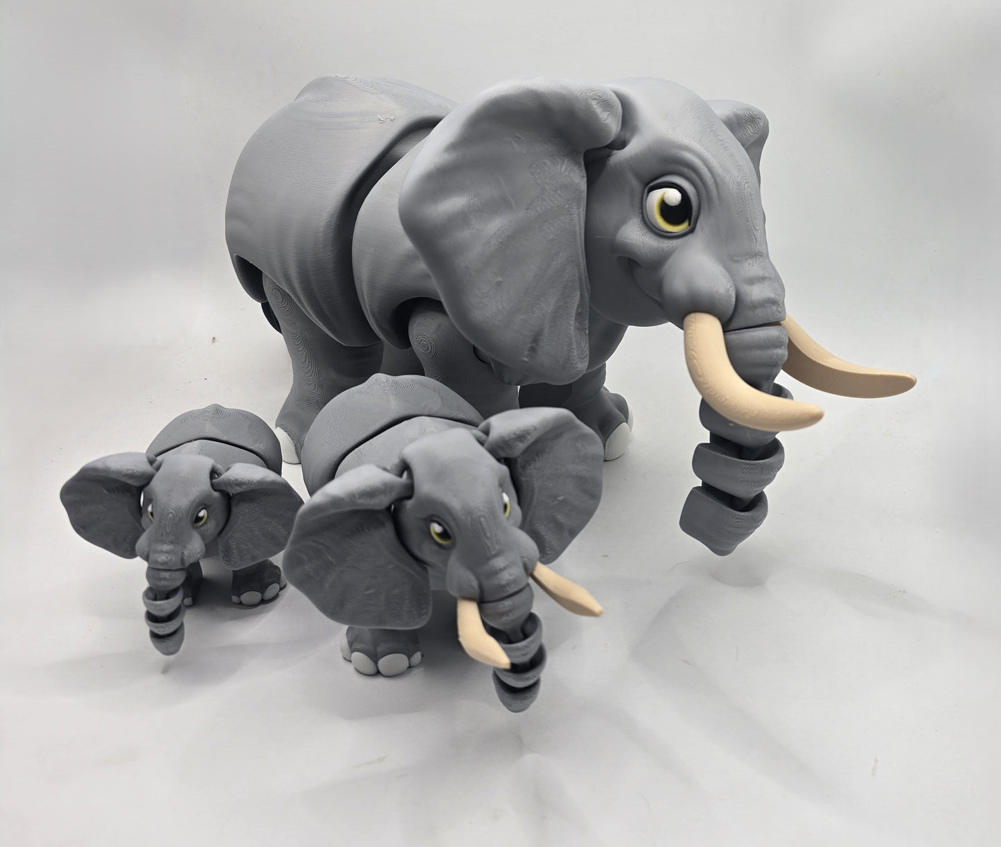 Elephants - No Hands 3d