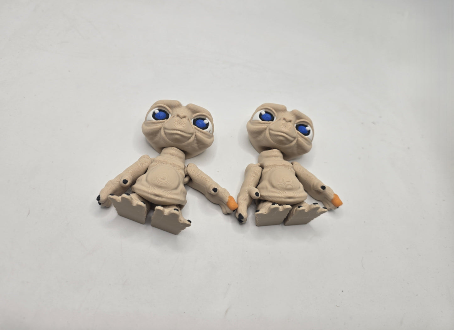 ET - No Hands 3d
