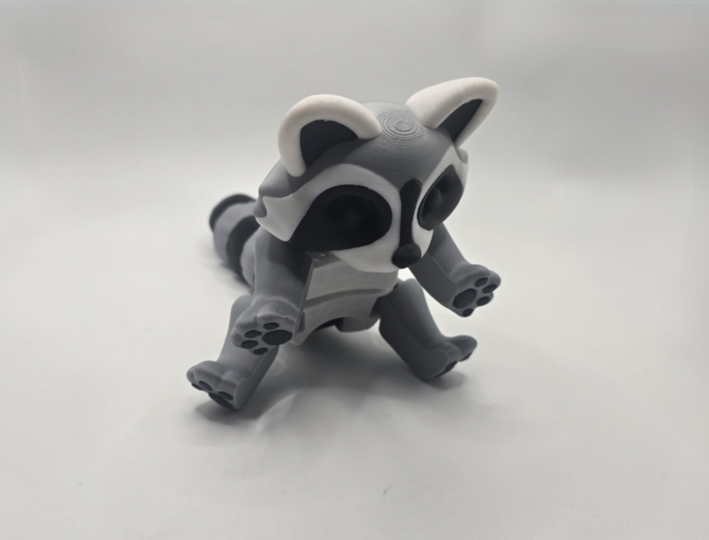 Giant Racoon and Trash can - No Hands 3d