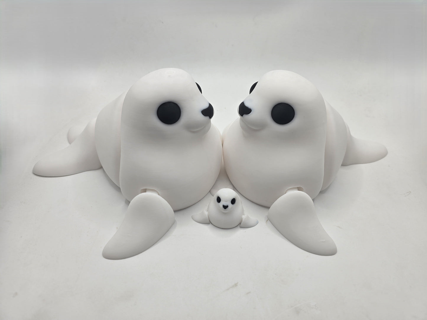 Giant Seal - No Hands 3d