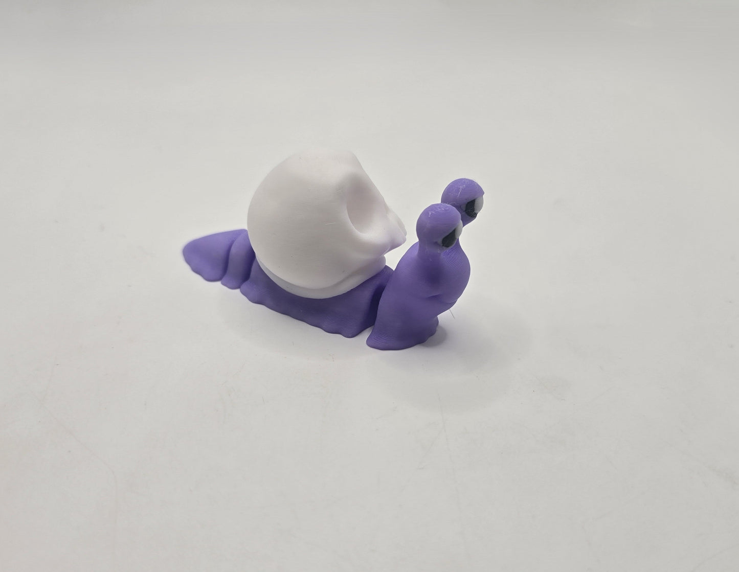 Halloween Snails - No Hands 3d