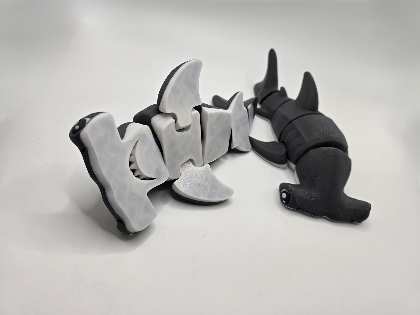 Hammerhead Shark - No Hands 3d