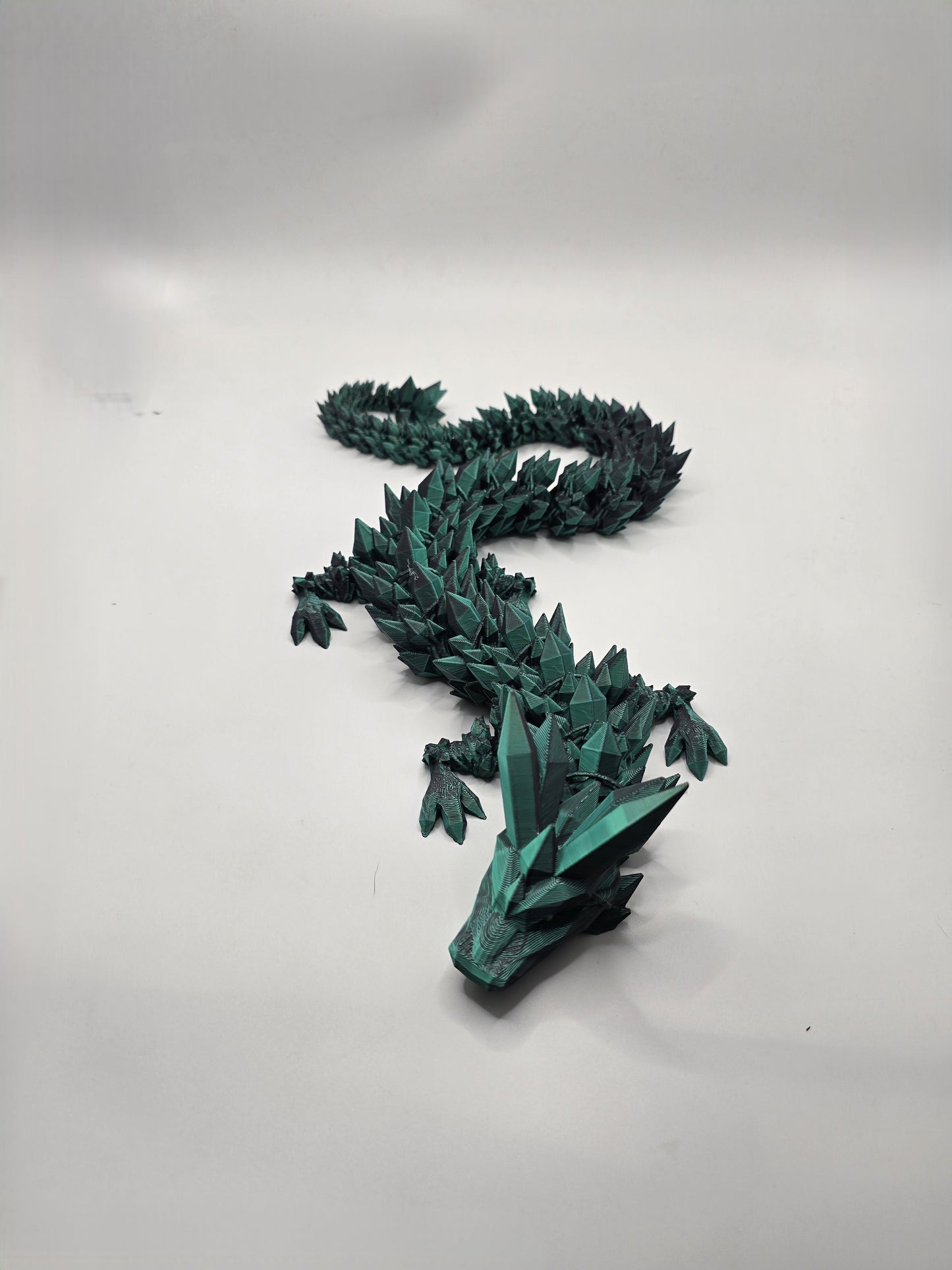 Medium Crystal Dragon - No Hands 3d