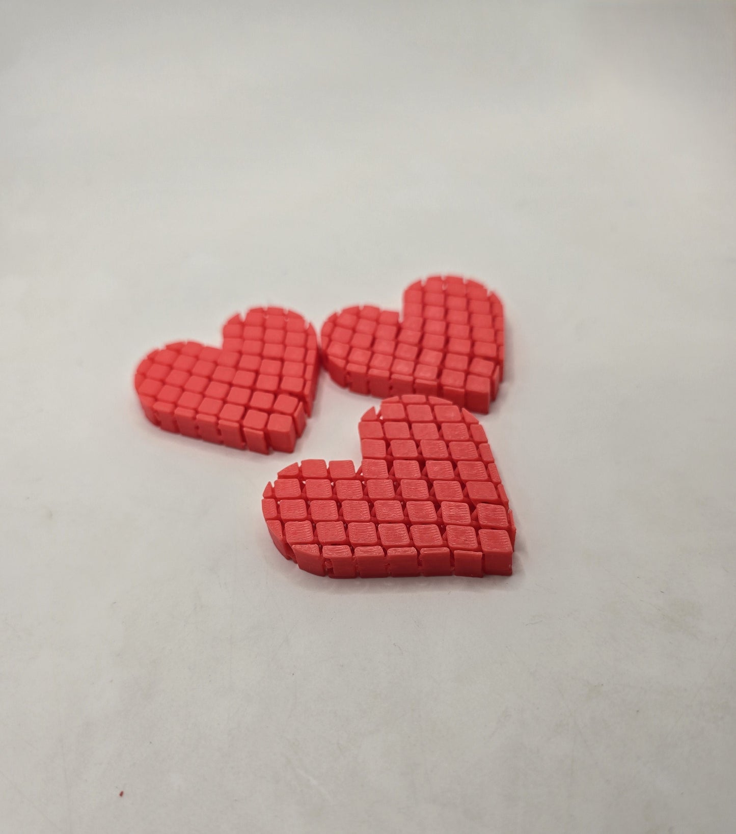 Mini Loveheart fidgets - No Hands 3d