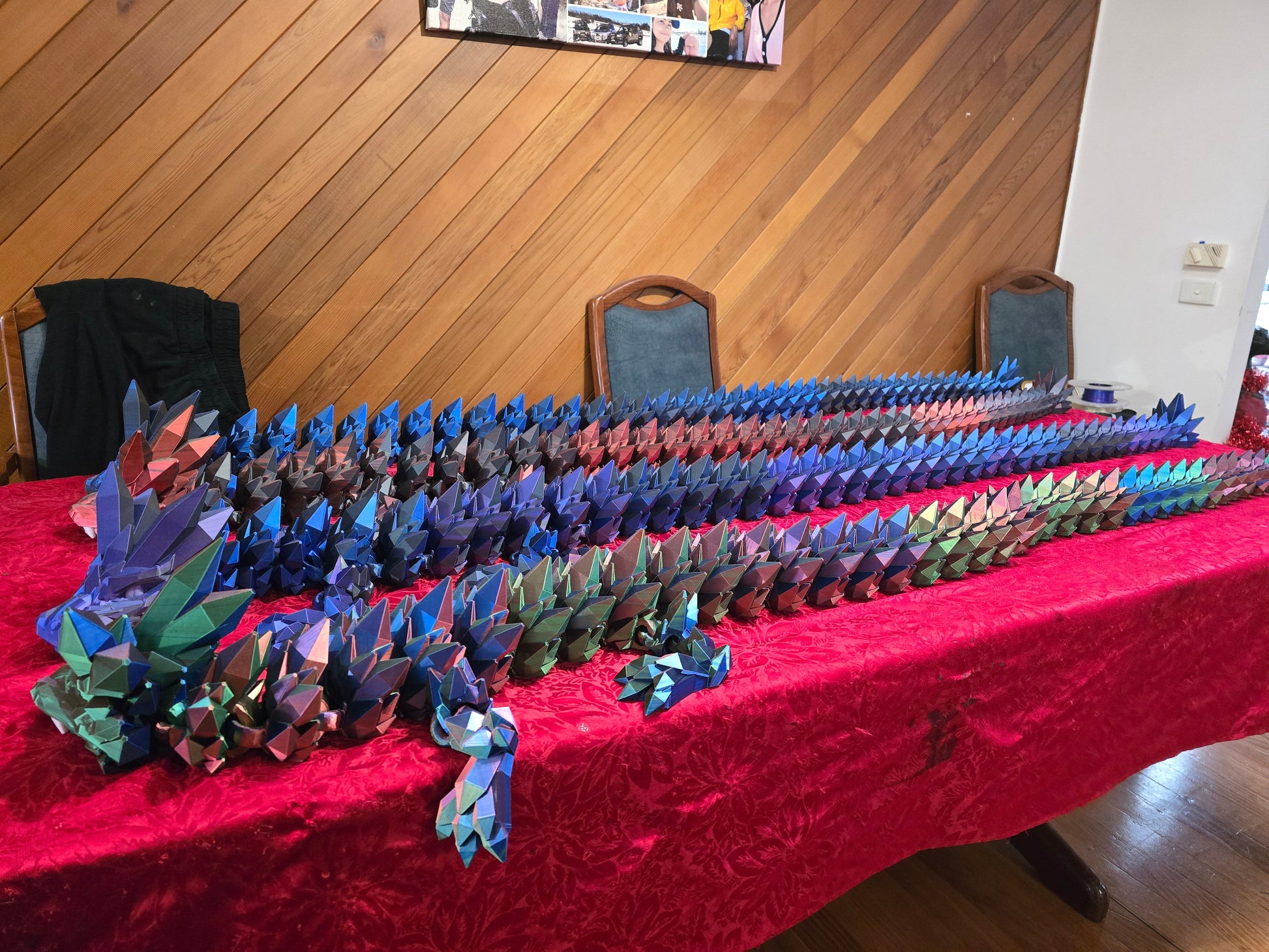 2 Metre Crystal Dragon (6.7 Feet) - No Hands 3d