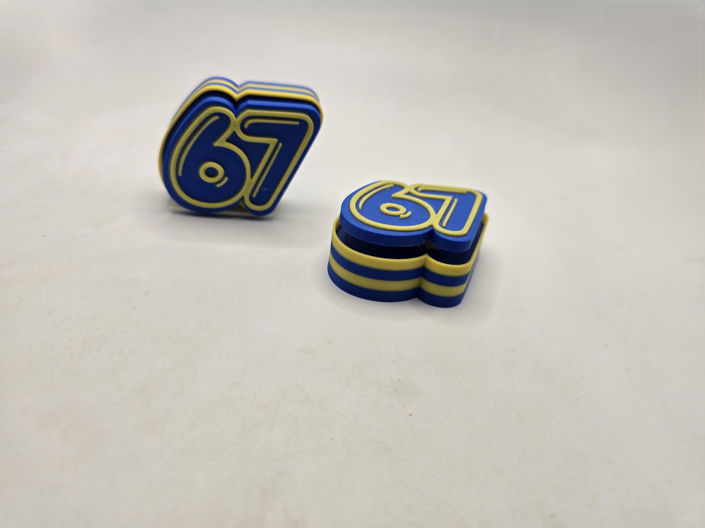 67 Fidget Clicker - No Hands 3d