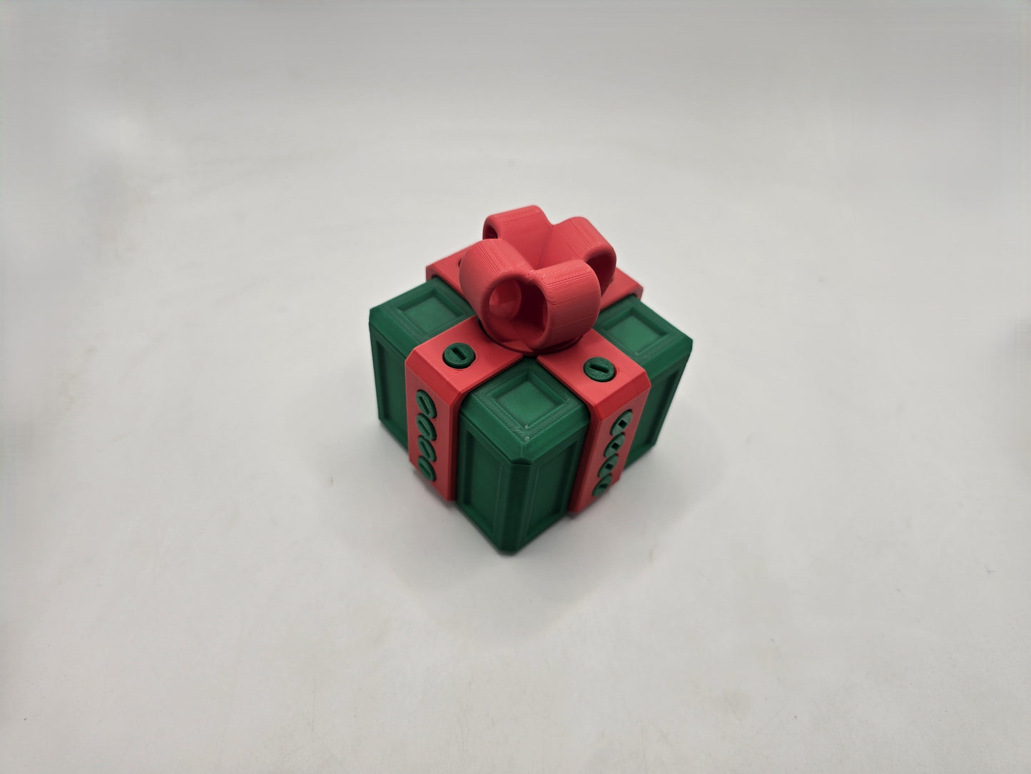 Annoying Gift Box - No Hands 3d