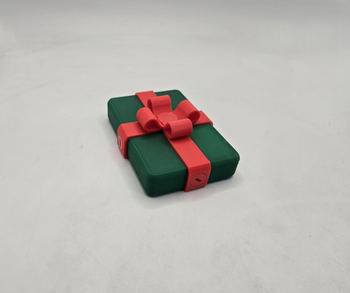 Annoying Gift Box - No Hands 3d