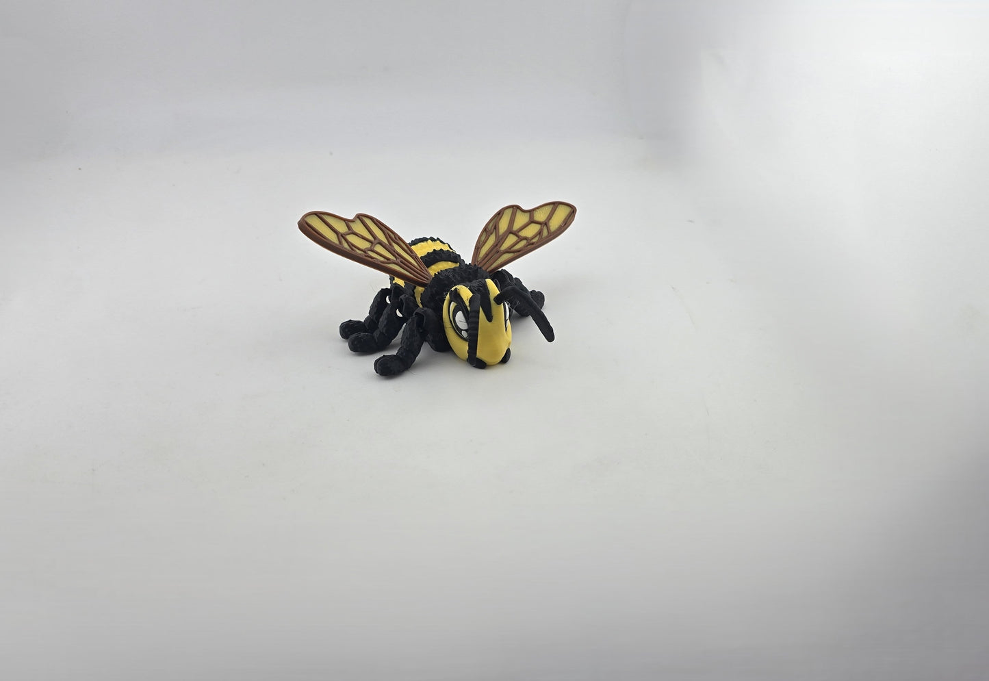 Bee - No Hands 3d