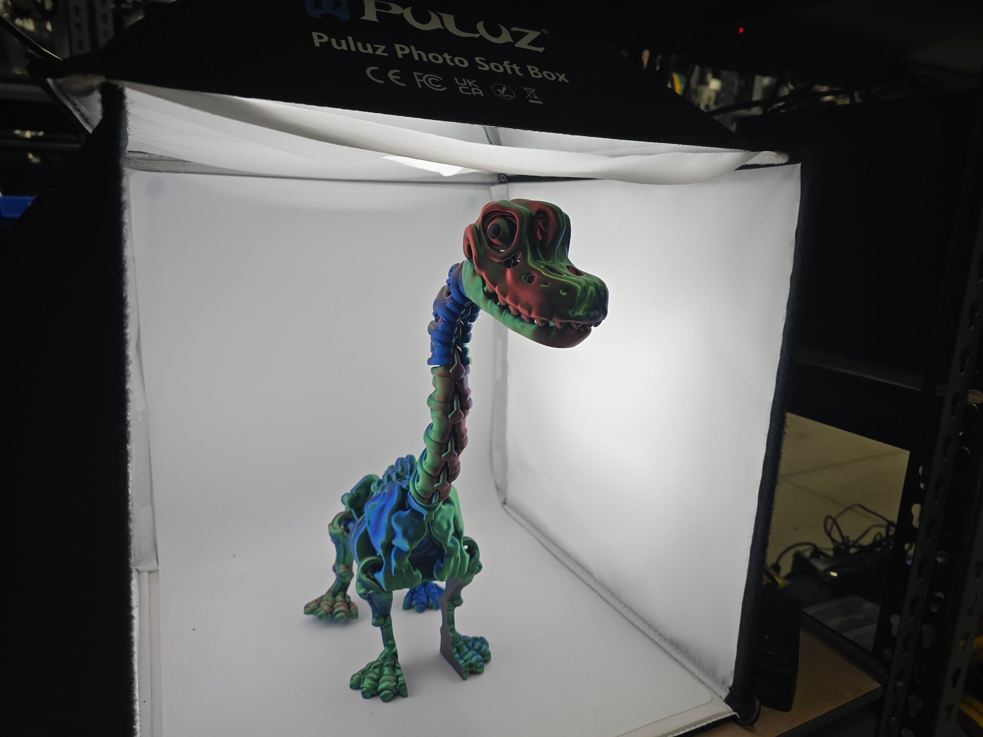 Brontosaurus - No Hands 3d