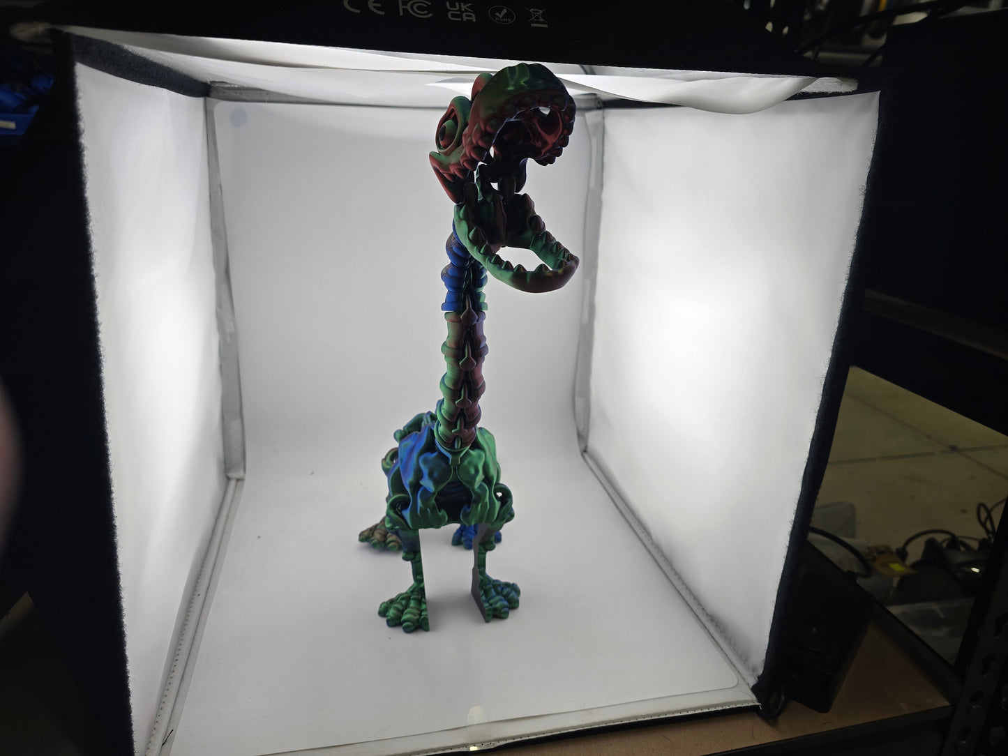 Brontosaurus - No Hands 3d