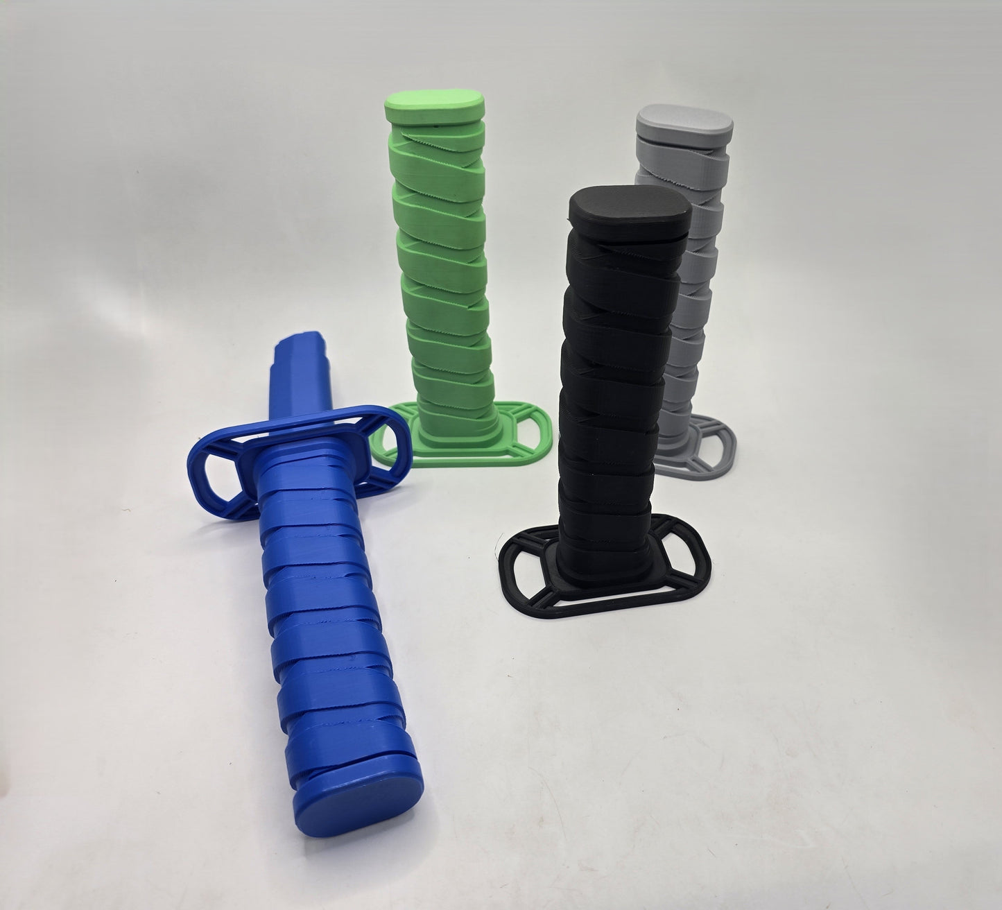 Collapsible Katana - No Hands 3d