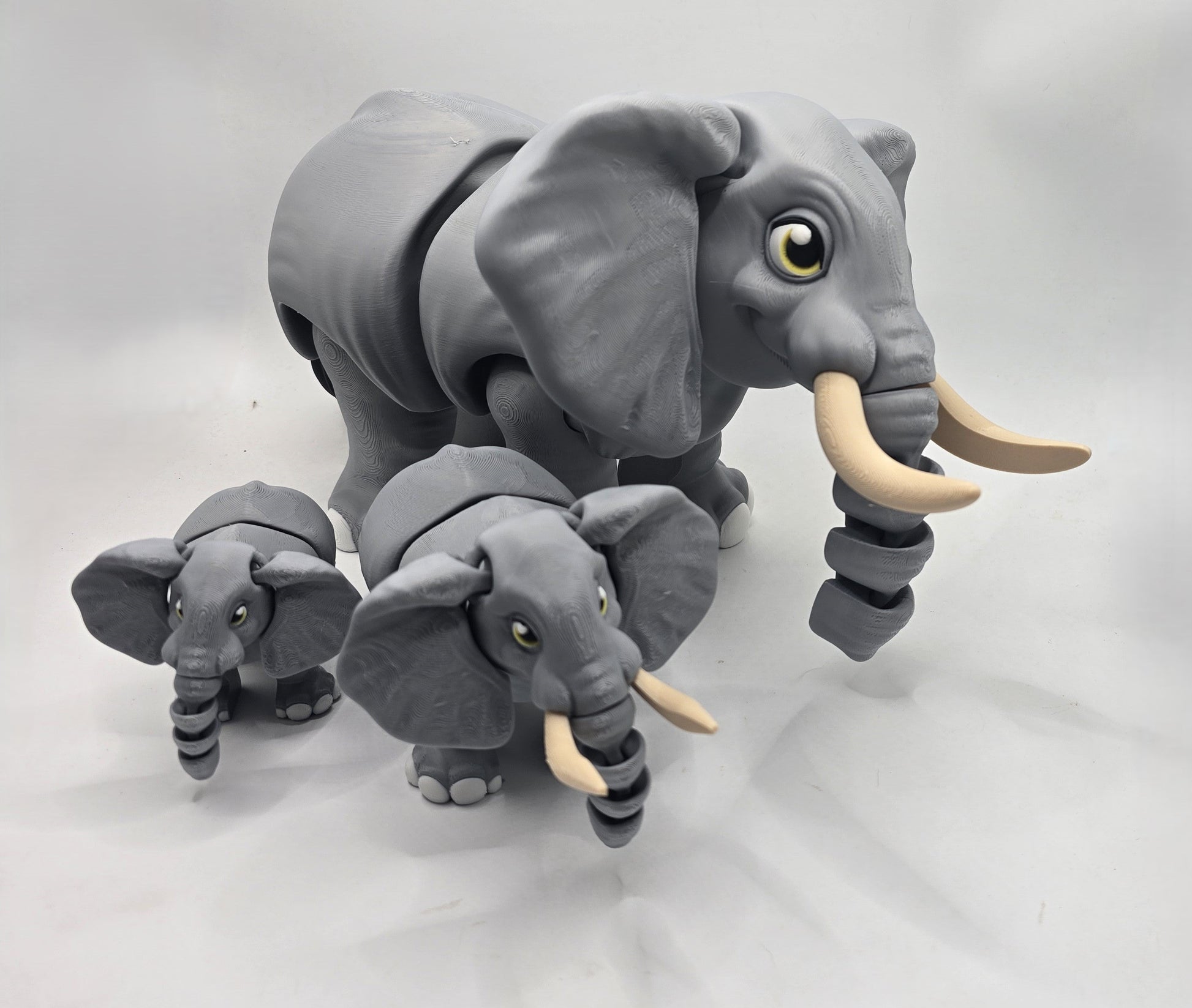 Elephants - No Hands 3d