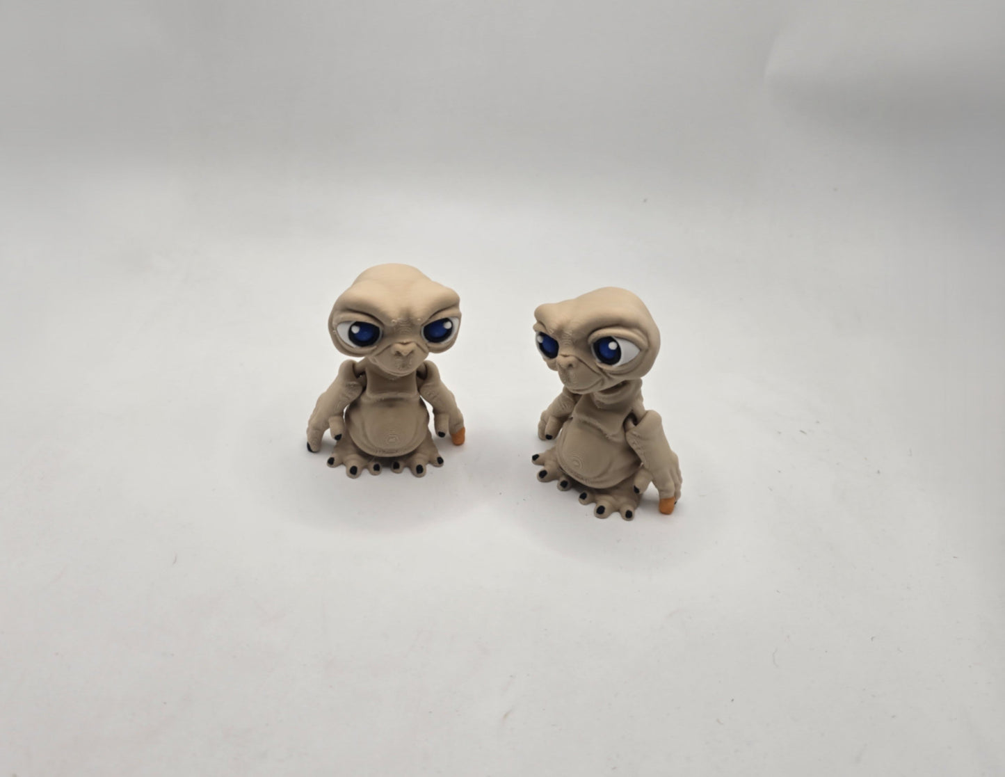 ET - No Hands 3d