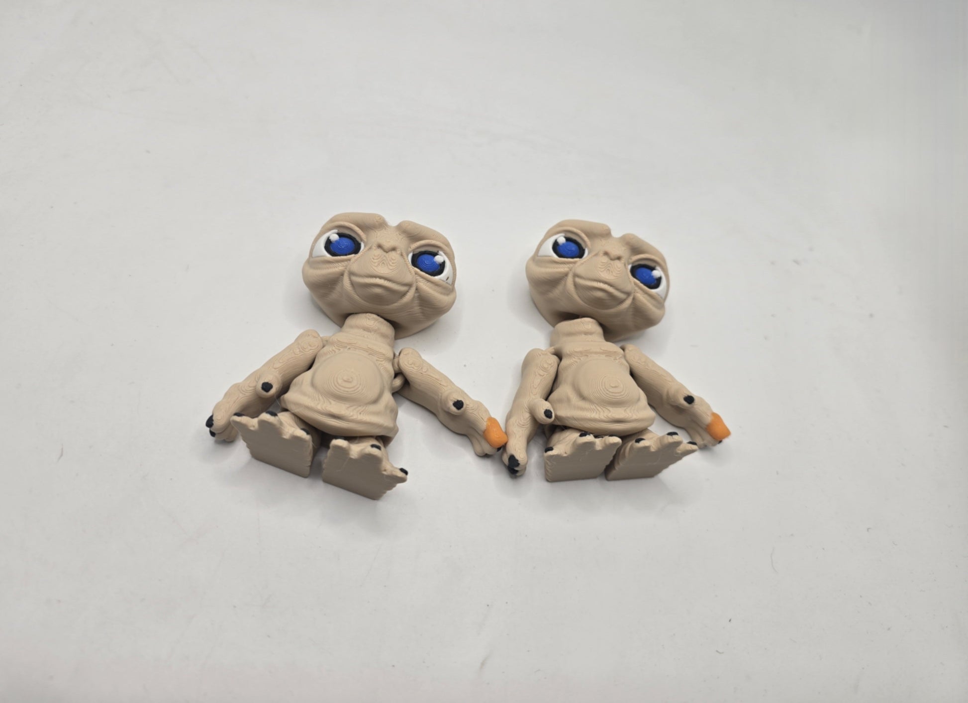 ET - No Hands 3d
