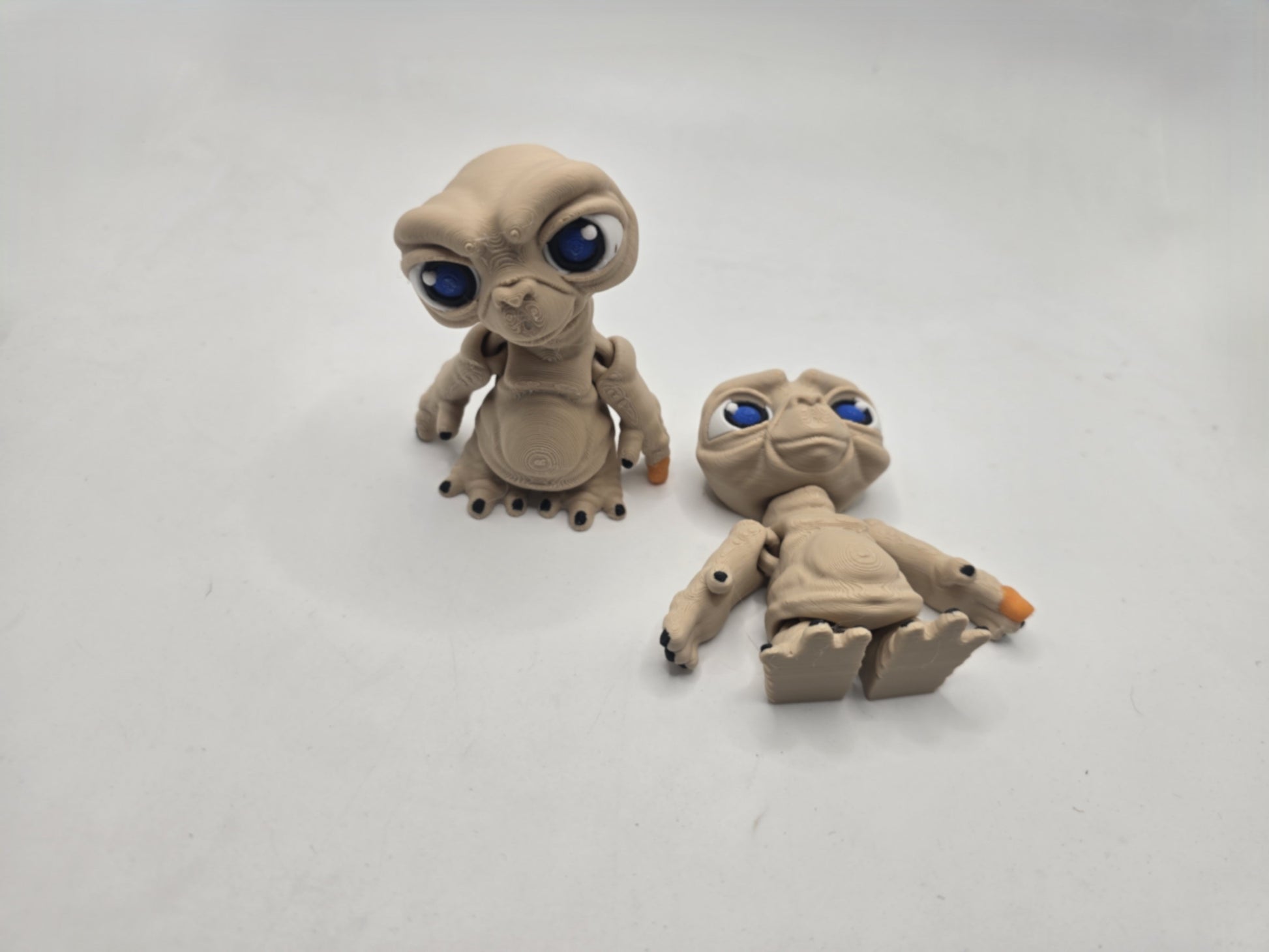 ET - No Hands 3d