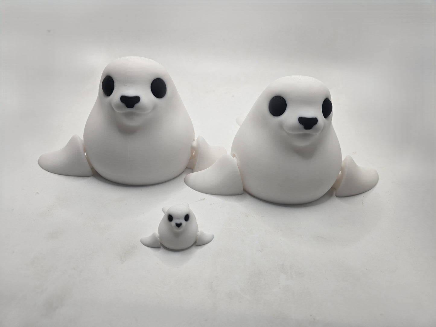 Giant Seal - No Hands 3d