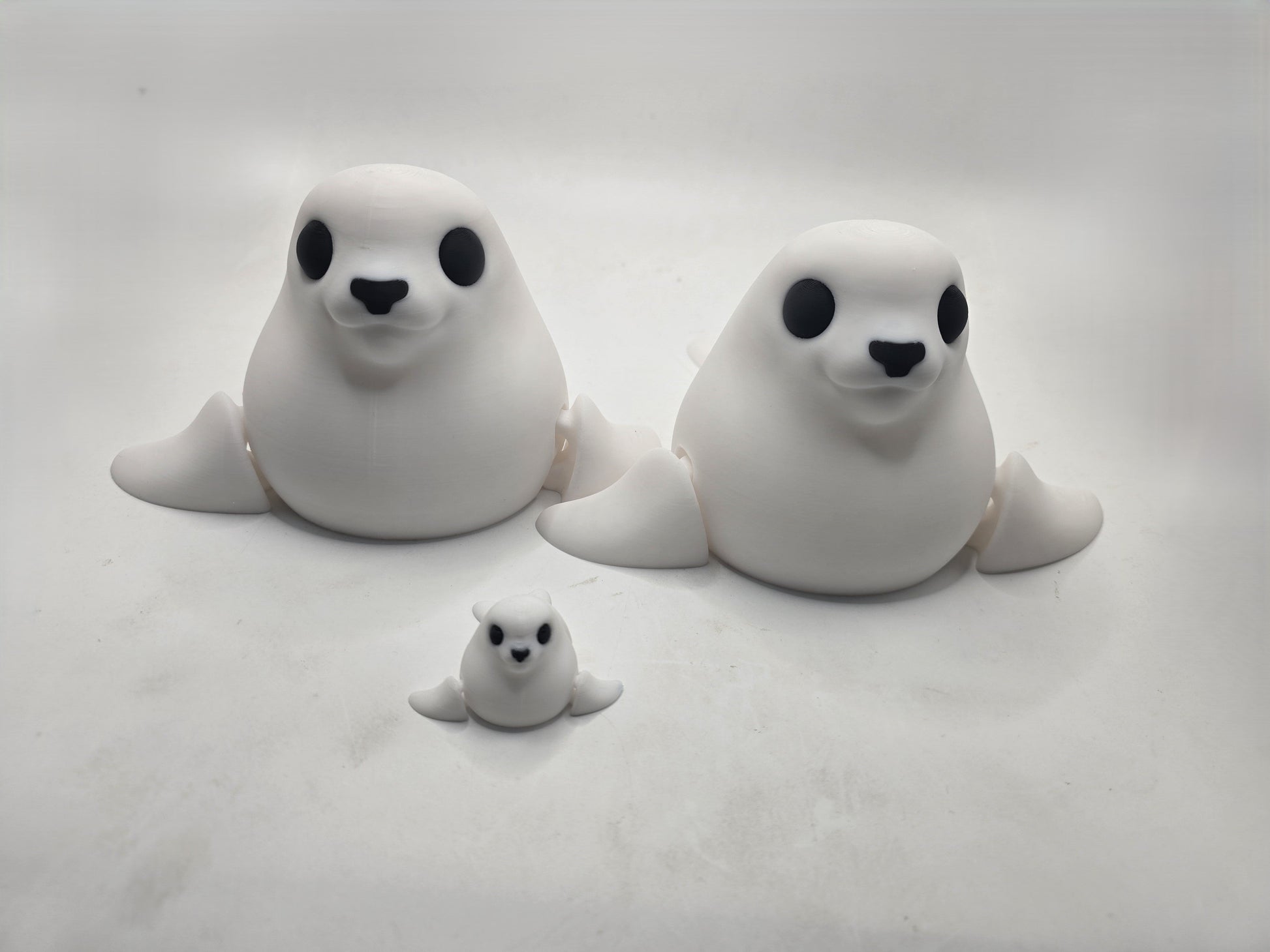 Giant Seal - No Hands 3d