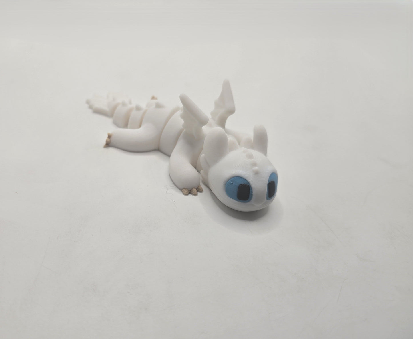Green eyed Flying dragon - No Hands 3d