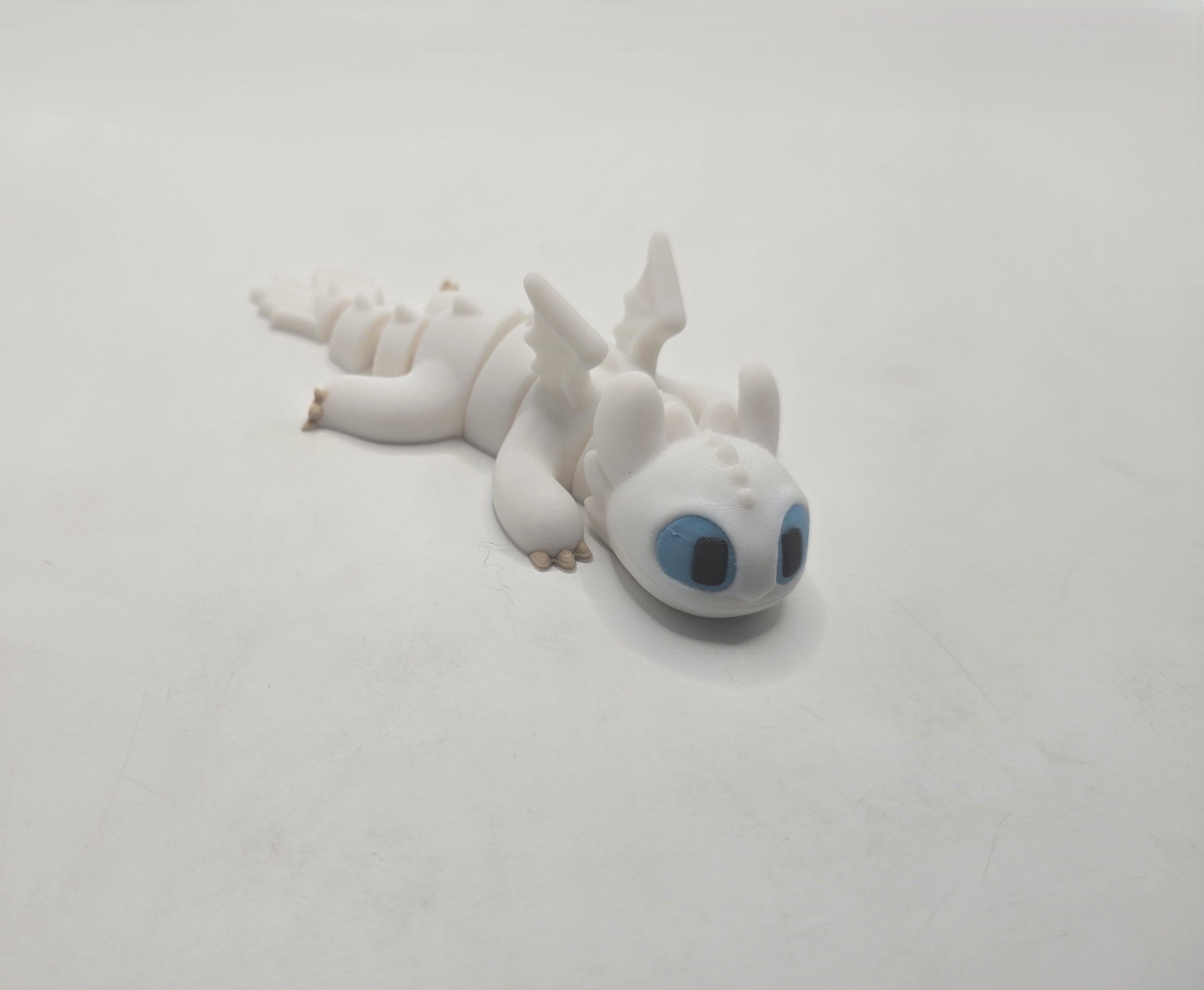 Green eyed Flying dragon - No Hands 3d