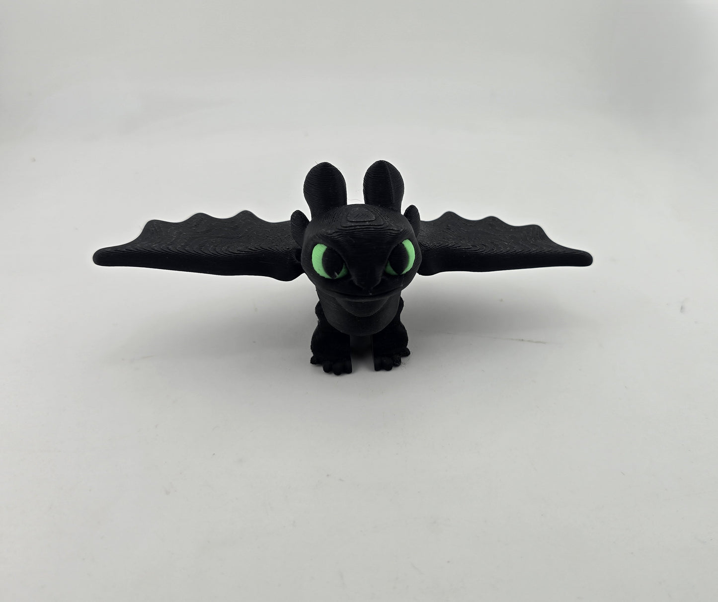 Green Eyed Flying dragon with wings - No Hands 3d