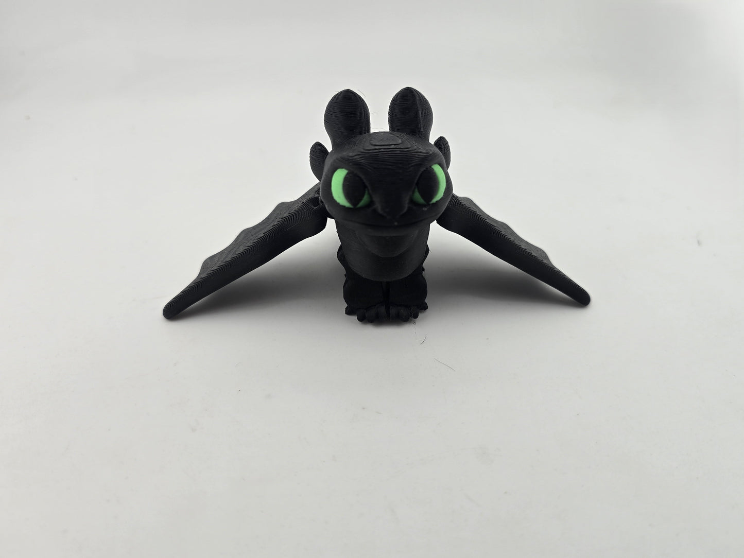 Green Eyed Flying dragon with wings - No Hands 3d
