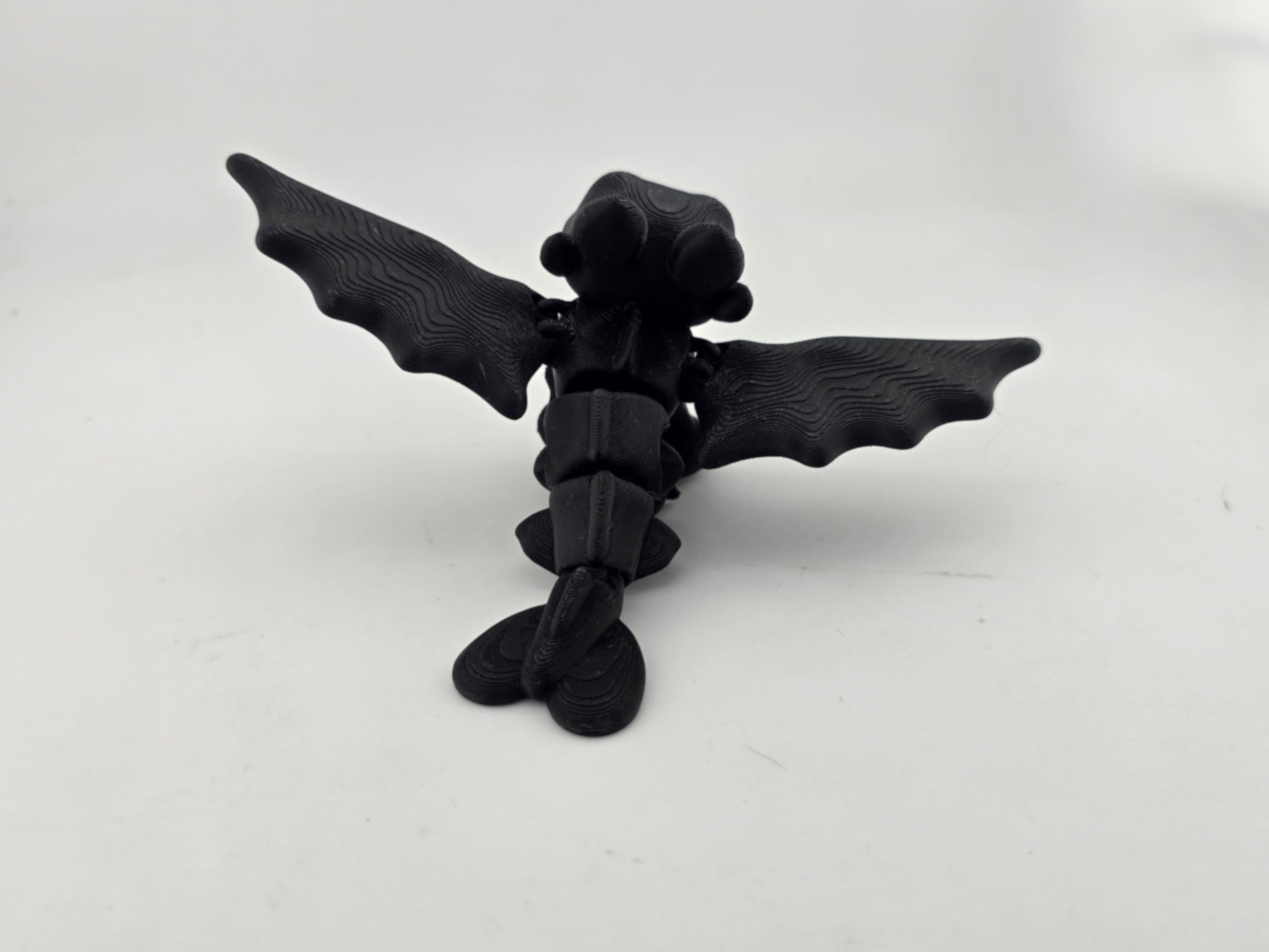 Green Eyed Flying dragon with wings - No Hands 3d