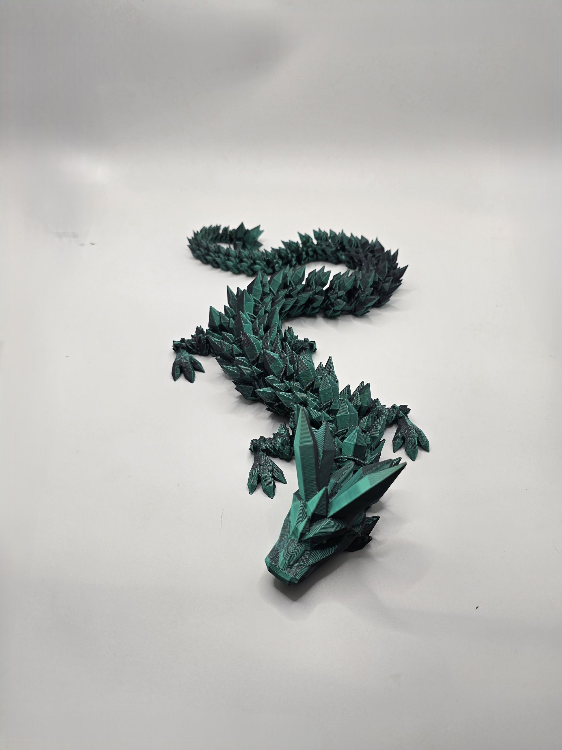 Medium Crystal Dragon - No Hands 3d