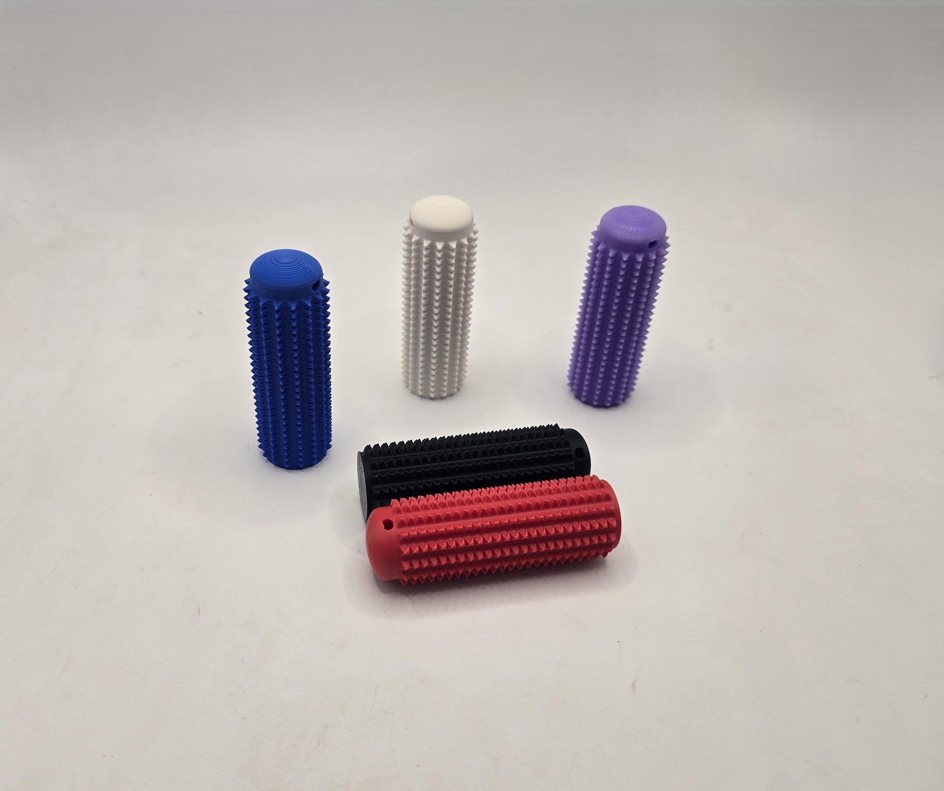 Ouchies - Sensory Pain Rollers - No Hands 3d