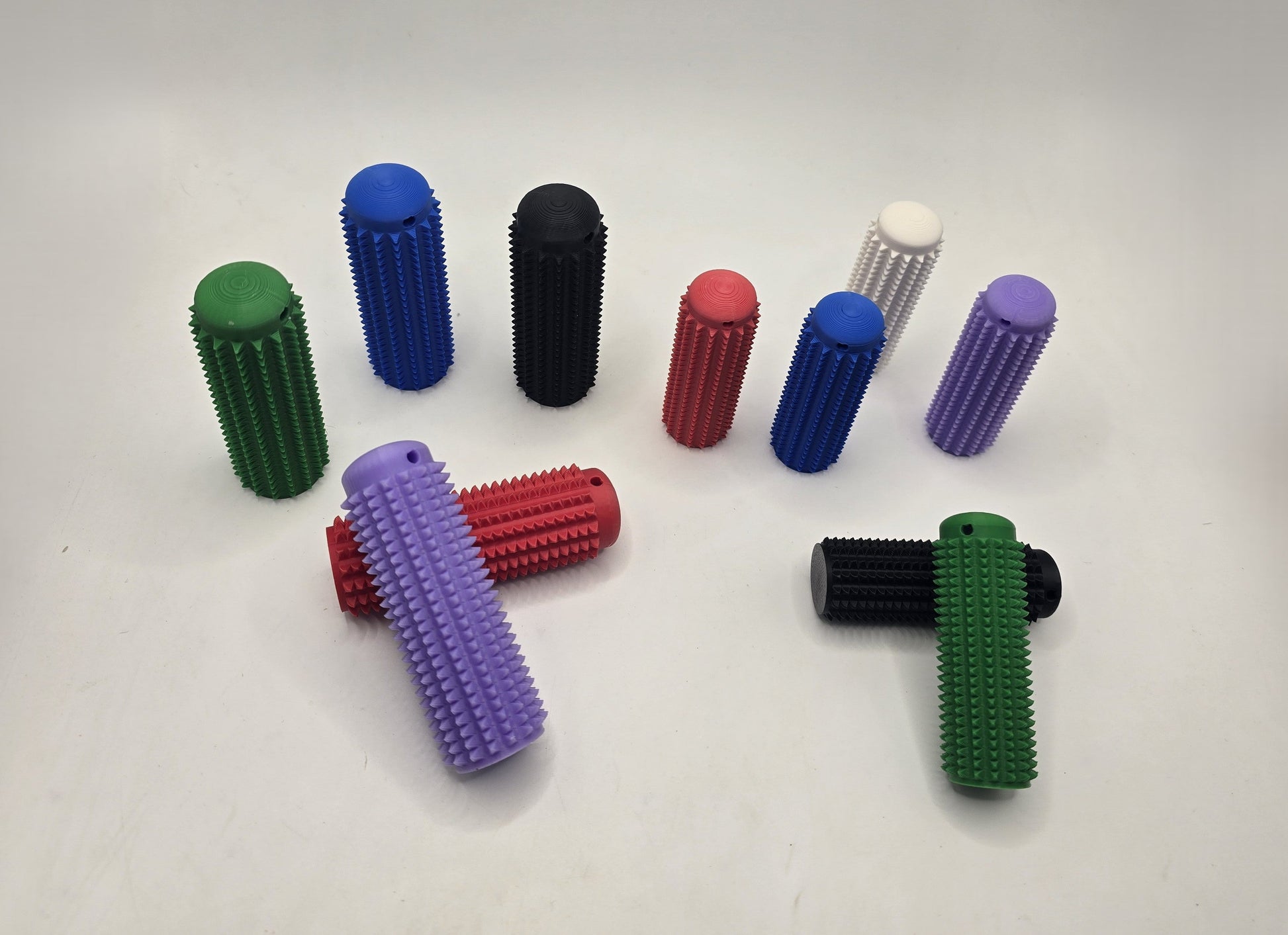 Ouchies - Sensory Pain Rollers - No Hands 3d