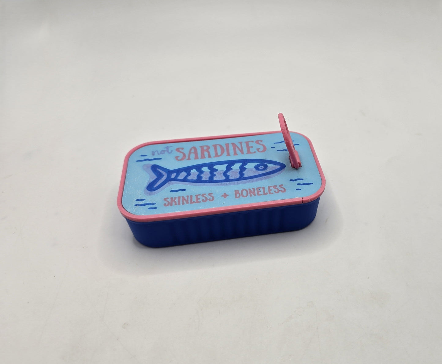 Sardine Jewelery Box - No Hands 3d