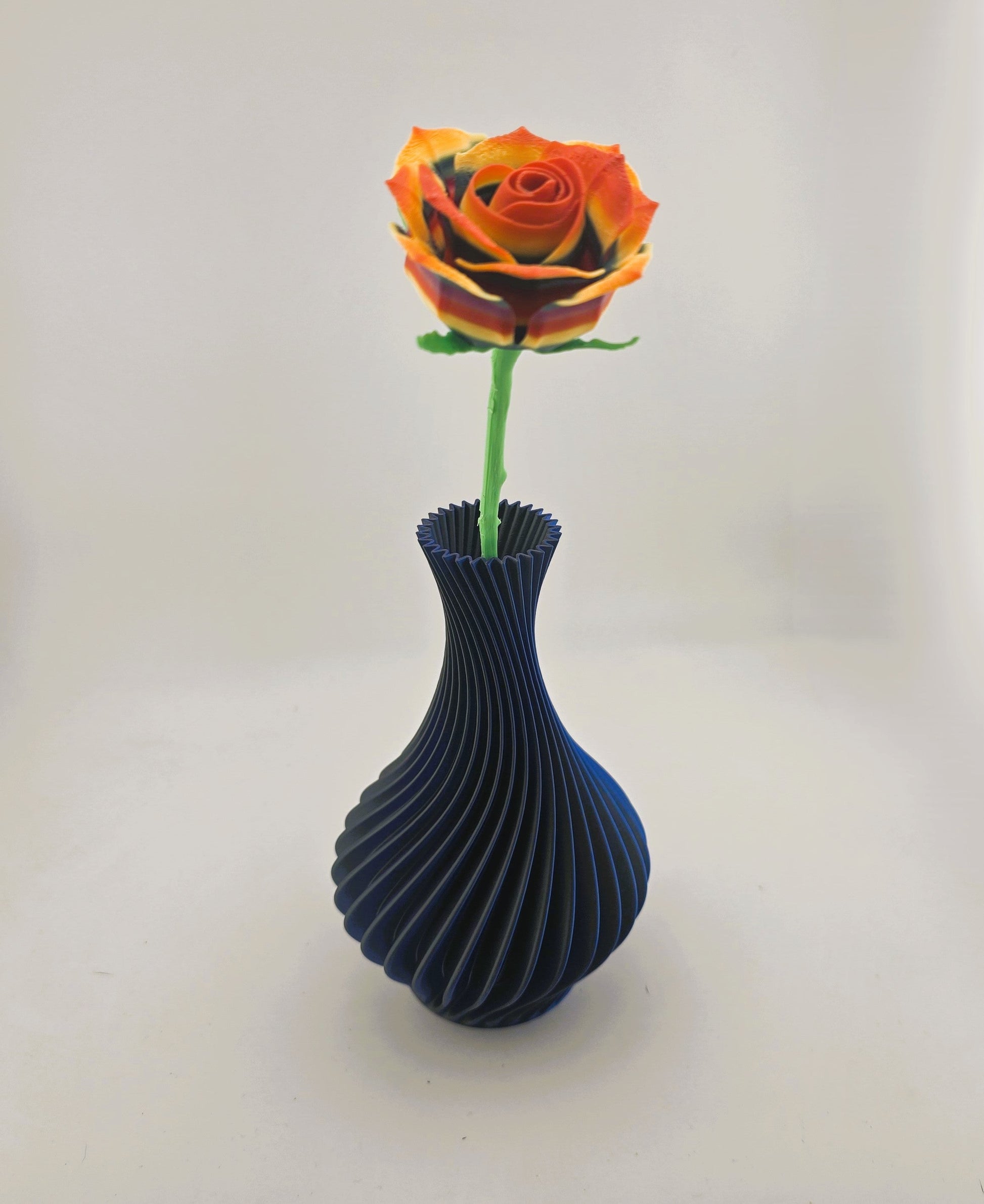 Spiral Vase or Bowl - No Hands 3d