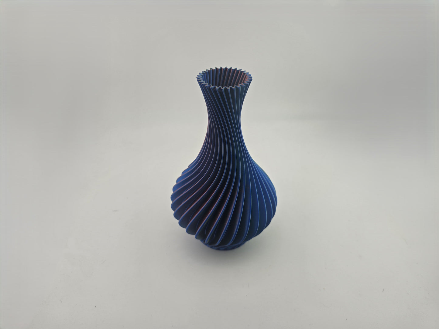 Spiral Vase or Bowl - No Hands 3d