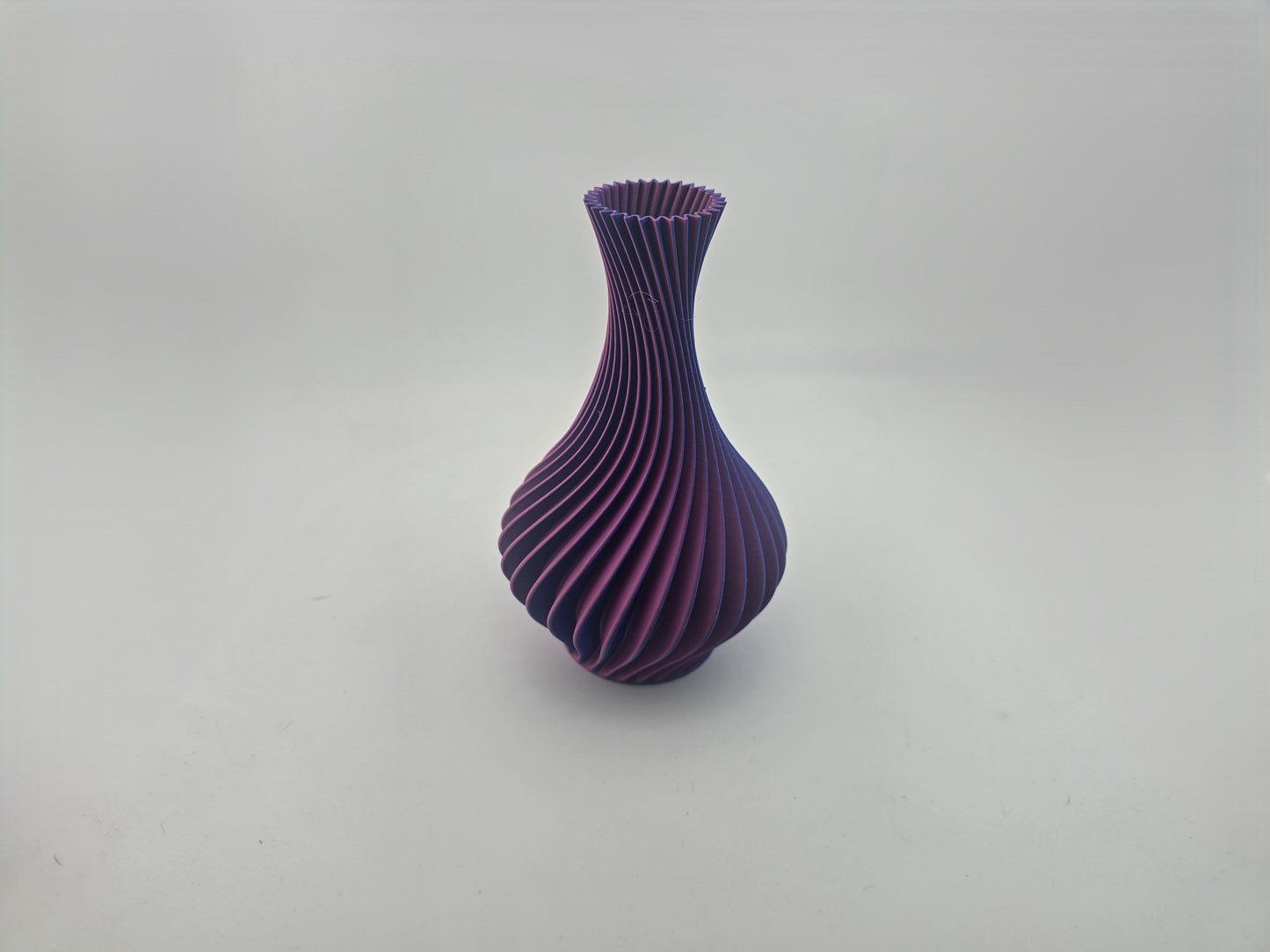 Spiral Vase or Bowl - No Hands 3d