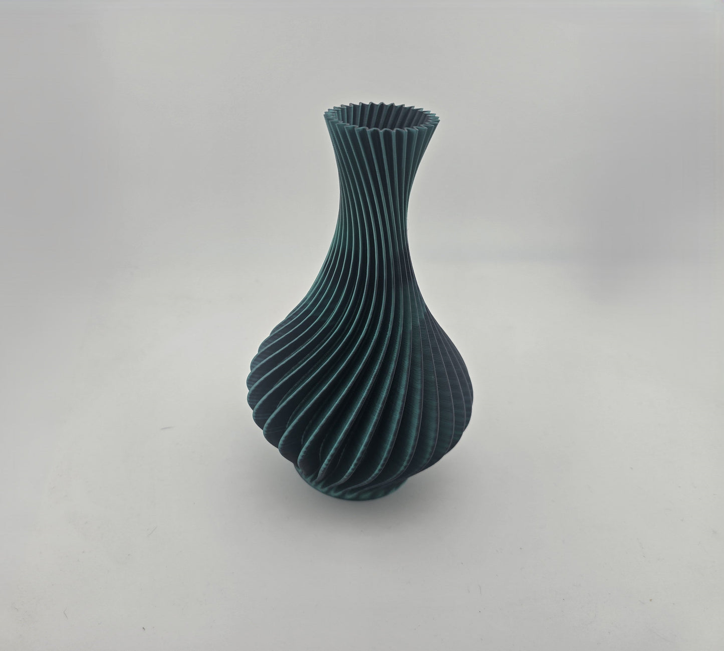 Spiral Vase or Bowl - No Hands 3d