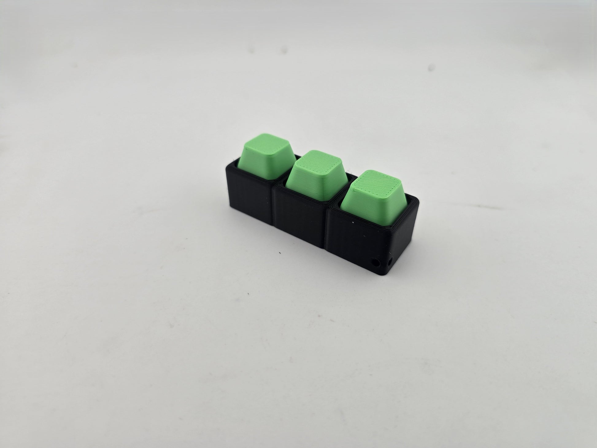 Viral Keyboard Clickers - No Hands 3d